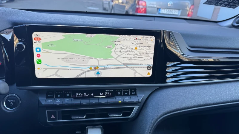 Toyota Camry 2.5H Luxuri, снимка 8 - Автомобили и джипове - 52942858