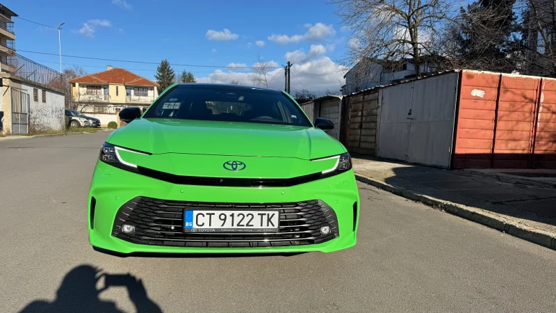 Toyota Camry 2.5H Luxuri