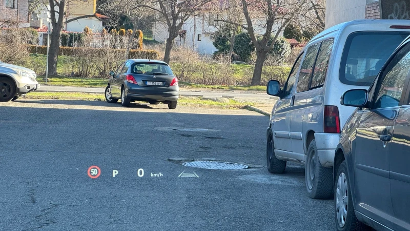 Toyota Camry 2.5H Luxuri, снимка 9 - Автомобили и джипове - 52942858