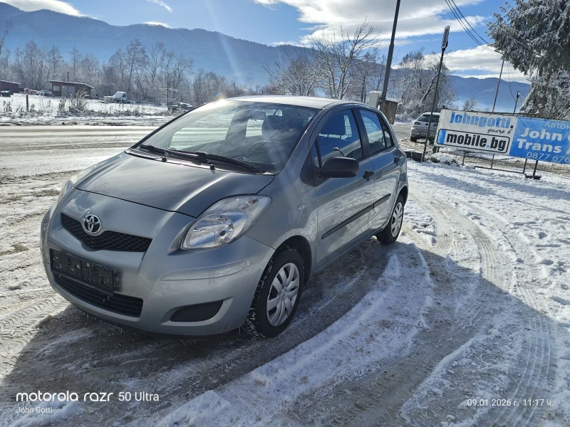 Toyota Yaris 2010г. FASSE 1.0i klimatik, 70k.c., снимка 2 - Автомобили и джипове - 53042327