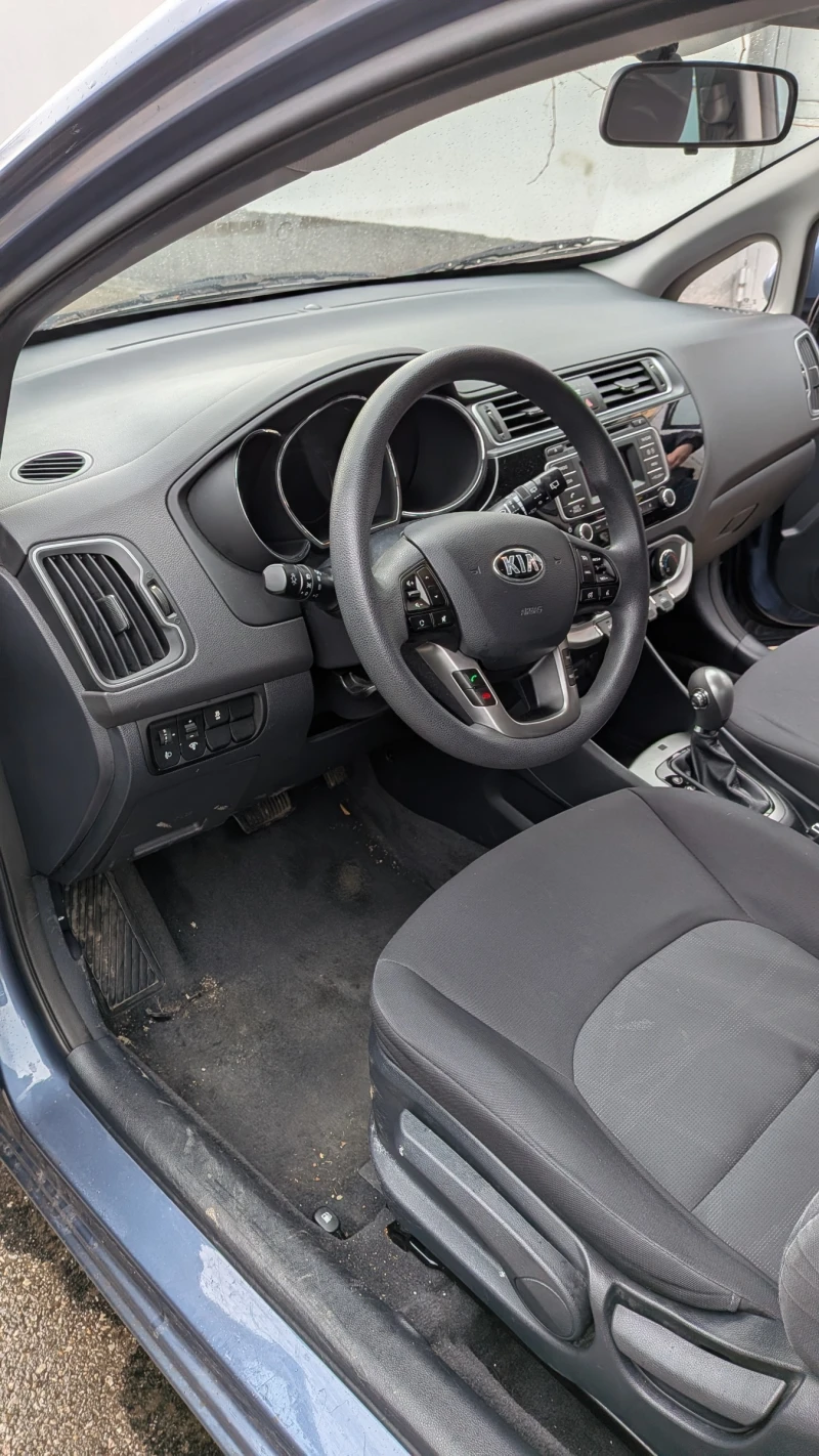 Kia Rio, снимка 5 - Автомобили и джипове - 53390985
