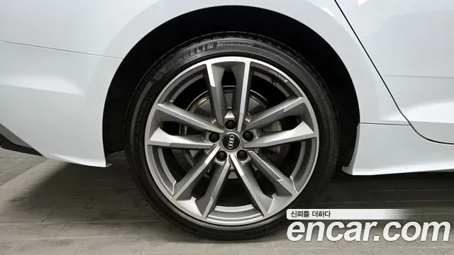 Audi A5 2.0 TDI Quattro , снимка 14 - Автомобили и джипове - 54484618