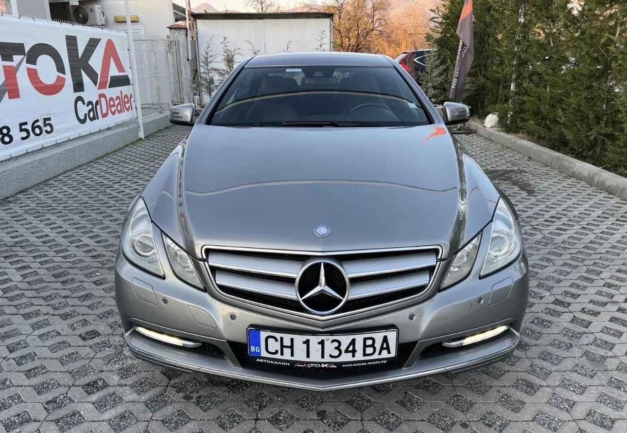 Mercedes-Benz 220, снимка 1