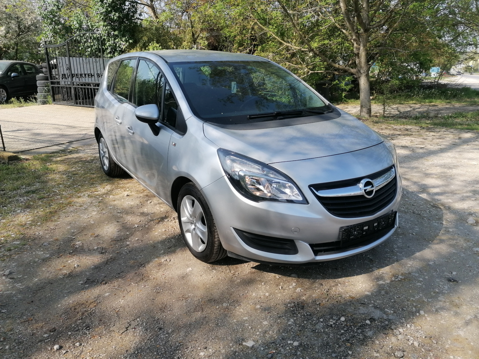 Opel Meriva 1.6 76000km - изображение 1