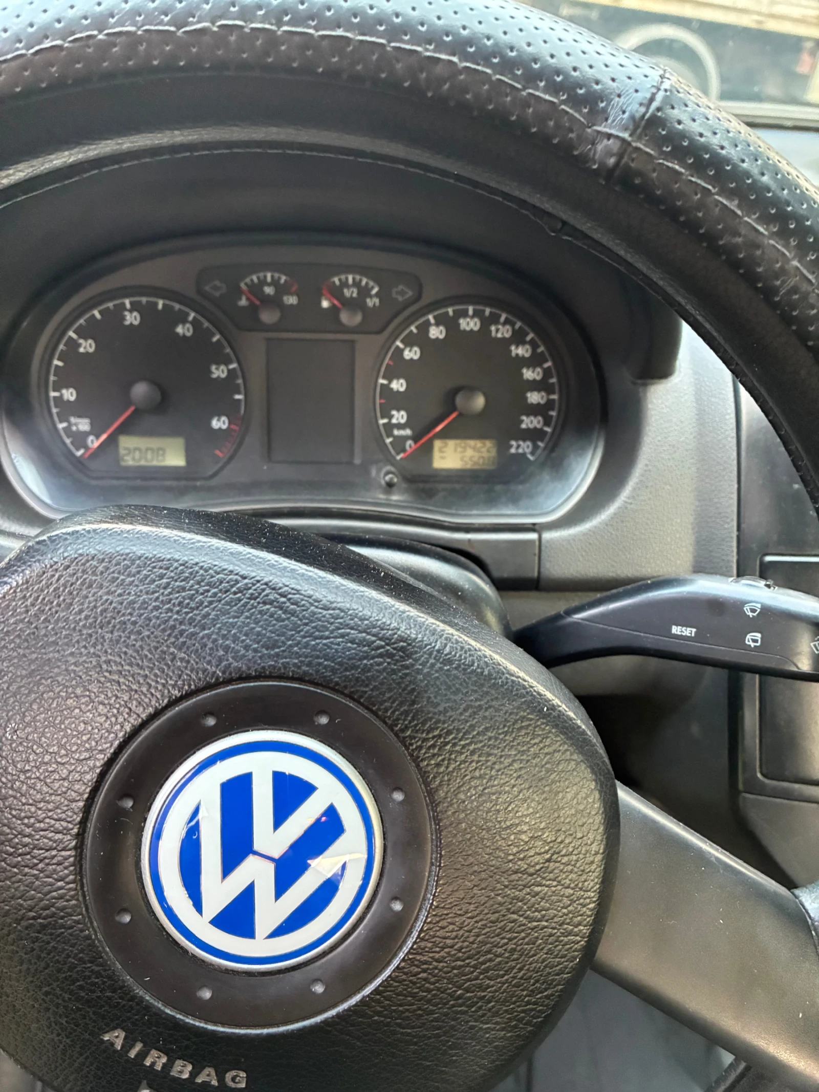VW Polo 1.4i 75kc - изображение 7