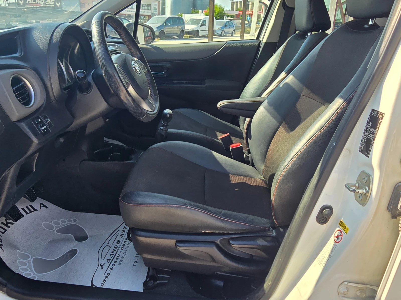 Toyota Yaris 12г.1, 3-99к.с.КОЖА, НАВИ, ПАНОРАМА - изображение 8
