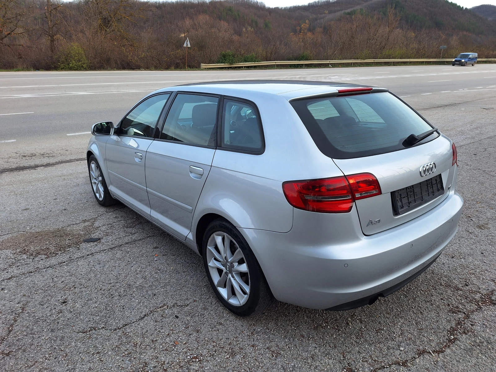 Audi A3 1, 2TFSI* Sportback* AC - изображение 3