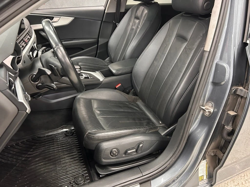 Audi A4 * 4dr Sdn Auto Progressiv quattro * CARFAX * БЕЗ П - изображение 9