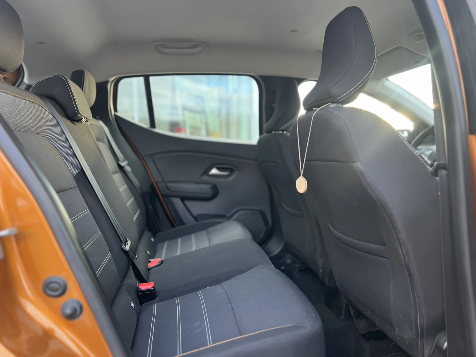 Dacia Sandero Stepway / 1.0 TCe / 100 �.�. / Eco-G / �������� | Mobile.bg � ����������� 13