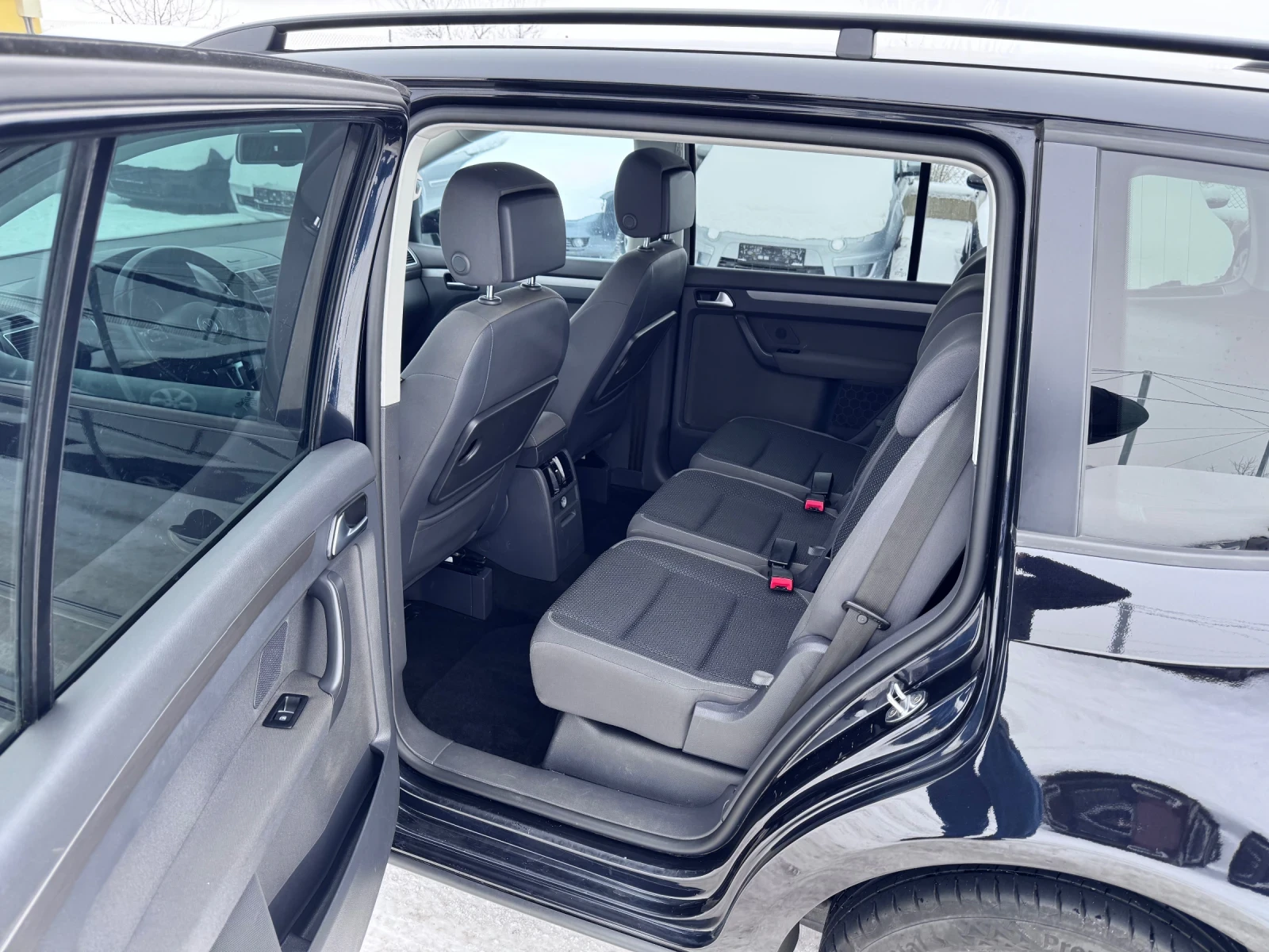 VW Touran EVRO 5 B - изображение 10