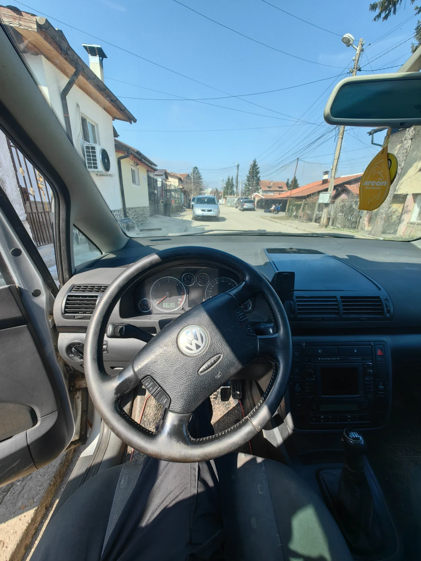 VW Sharan, снимка 6 - Автомобили и джипове - 53845078