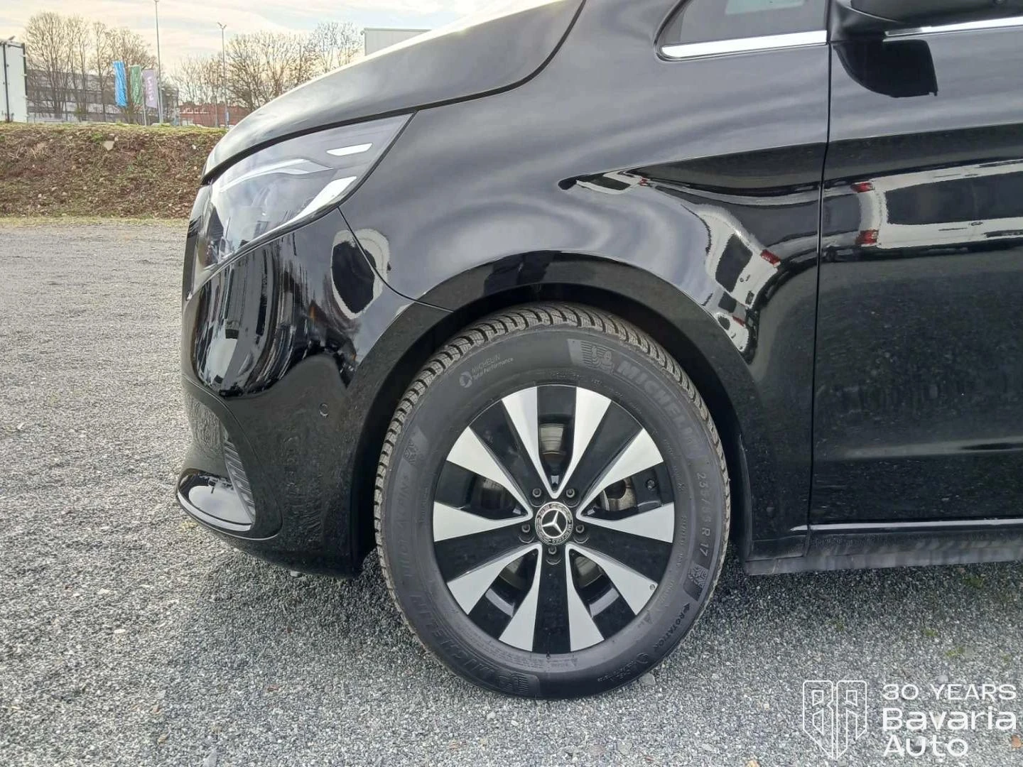 Mercedes-Benz V 300 d Extralang 4Matic Automatik Avantgarde, снимка 17 - Автомобили и джипове - 53918560