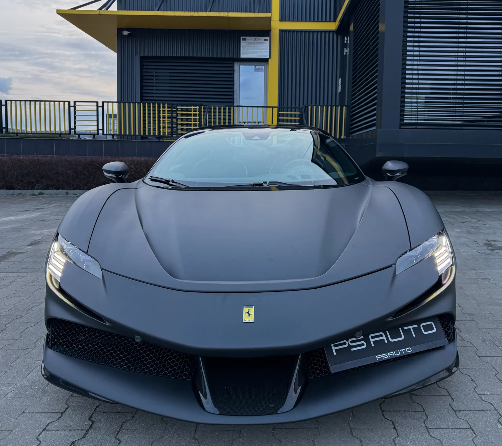 Ferrari SF 90 Spider