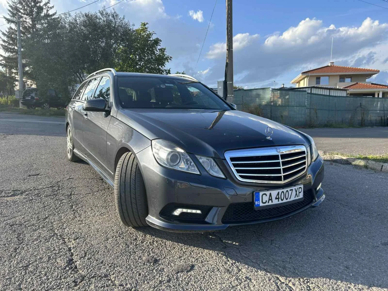 Mercedes-Benz E 350, снимка 2 - Автомобили и джипове - 54032716