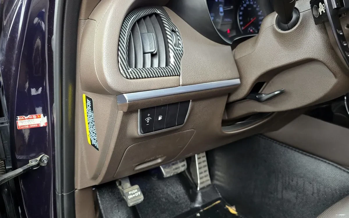 Kia Stinger 2.0 Turbo AWD, снимка 16 - Автомобили и джипове - 54749945