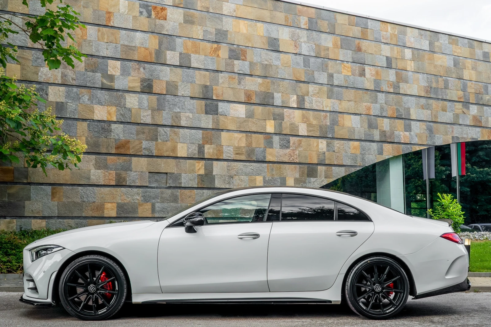 Mercedes-Benz CLS 350 d* 4MATIC* BRABUS LIMITED* MEMORY* 3xTV* FULL, снимка 2 - Автомобили и джипове - 54934408