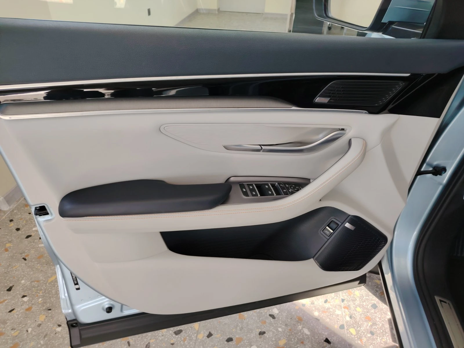 BYD Seal Seal U Design 87kWh/, снимка 10 - Автомобили и джипове - 55007995