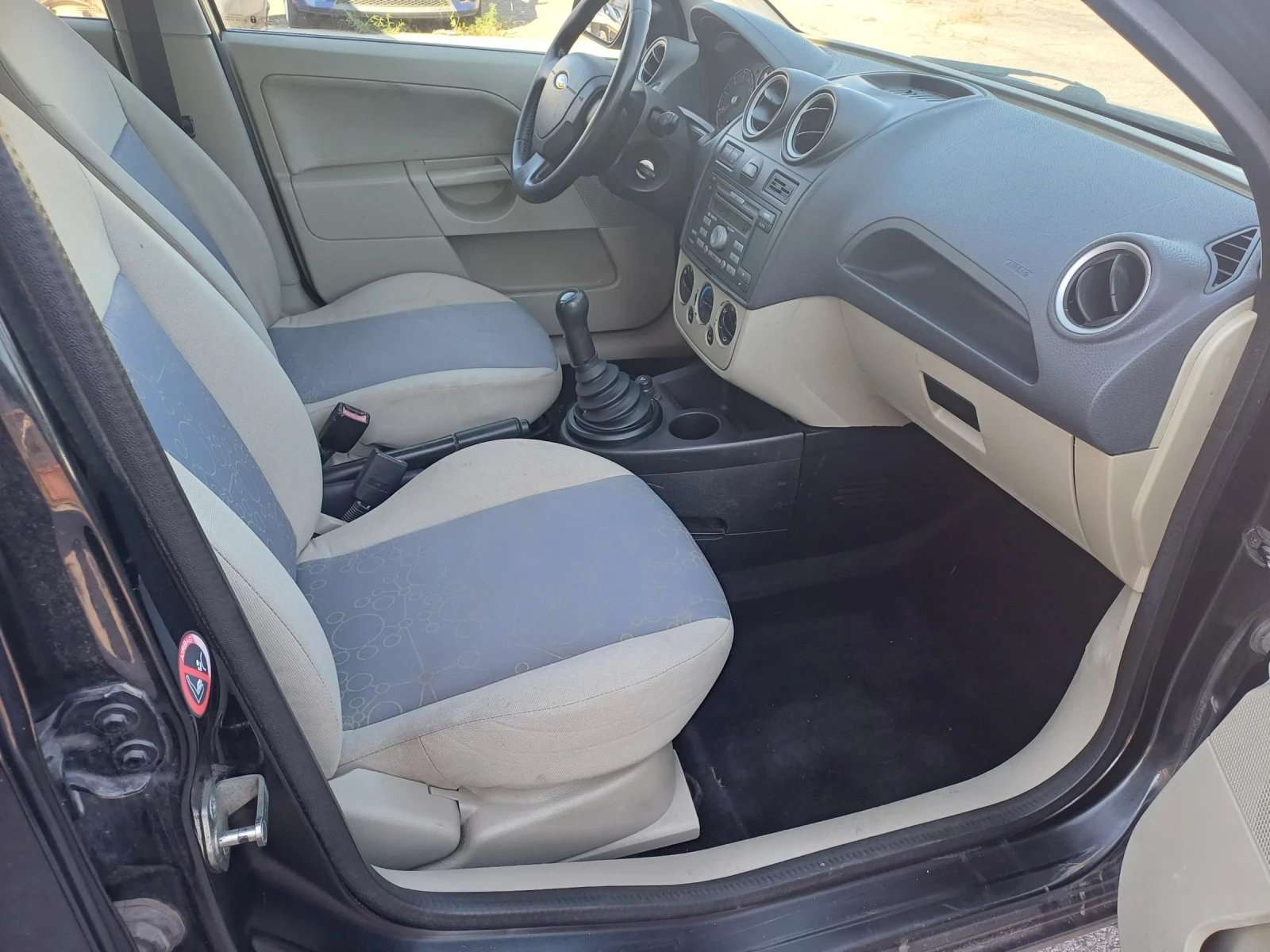 Ford Fiesta 2008г.  Евро 4, снимка 7 - Автомобили и джипове - 55042853