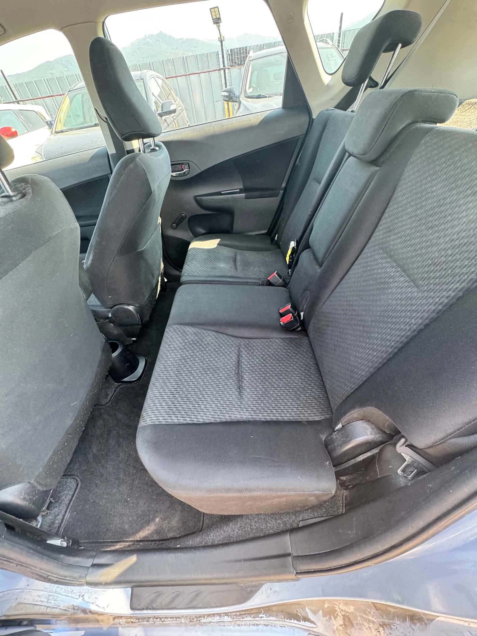 Toyota Verso S 1.4 D4D 90 к.с, снимка 8 - Автомобили и джипове - 55125732