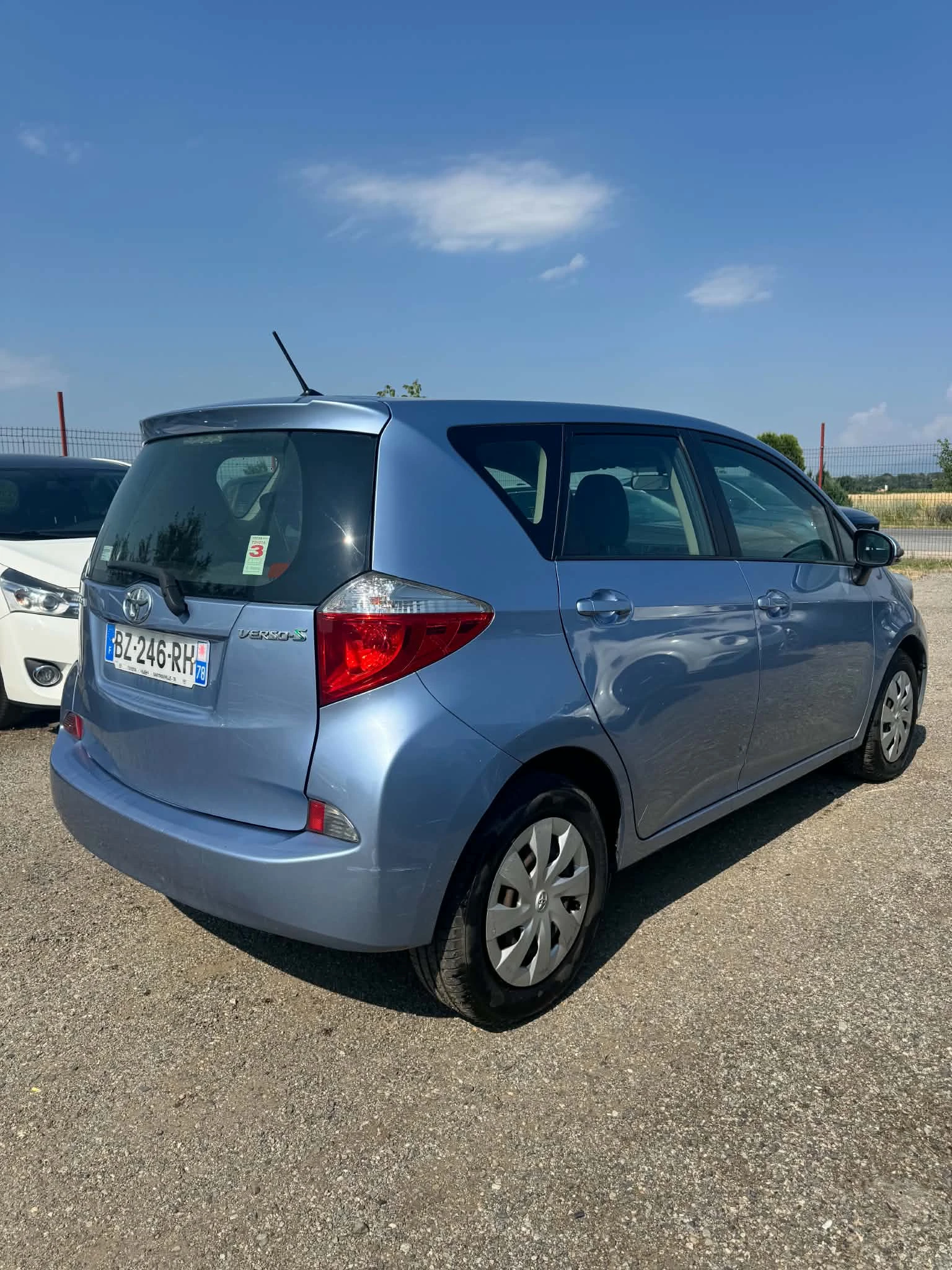 Toyota Verso S 1.4 D4D 90 к.с, снимка 4 - Автомобили и джипове - 55125732