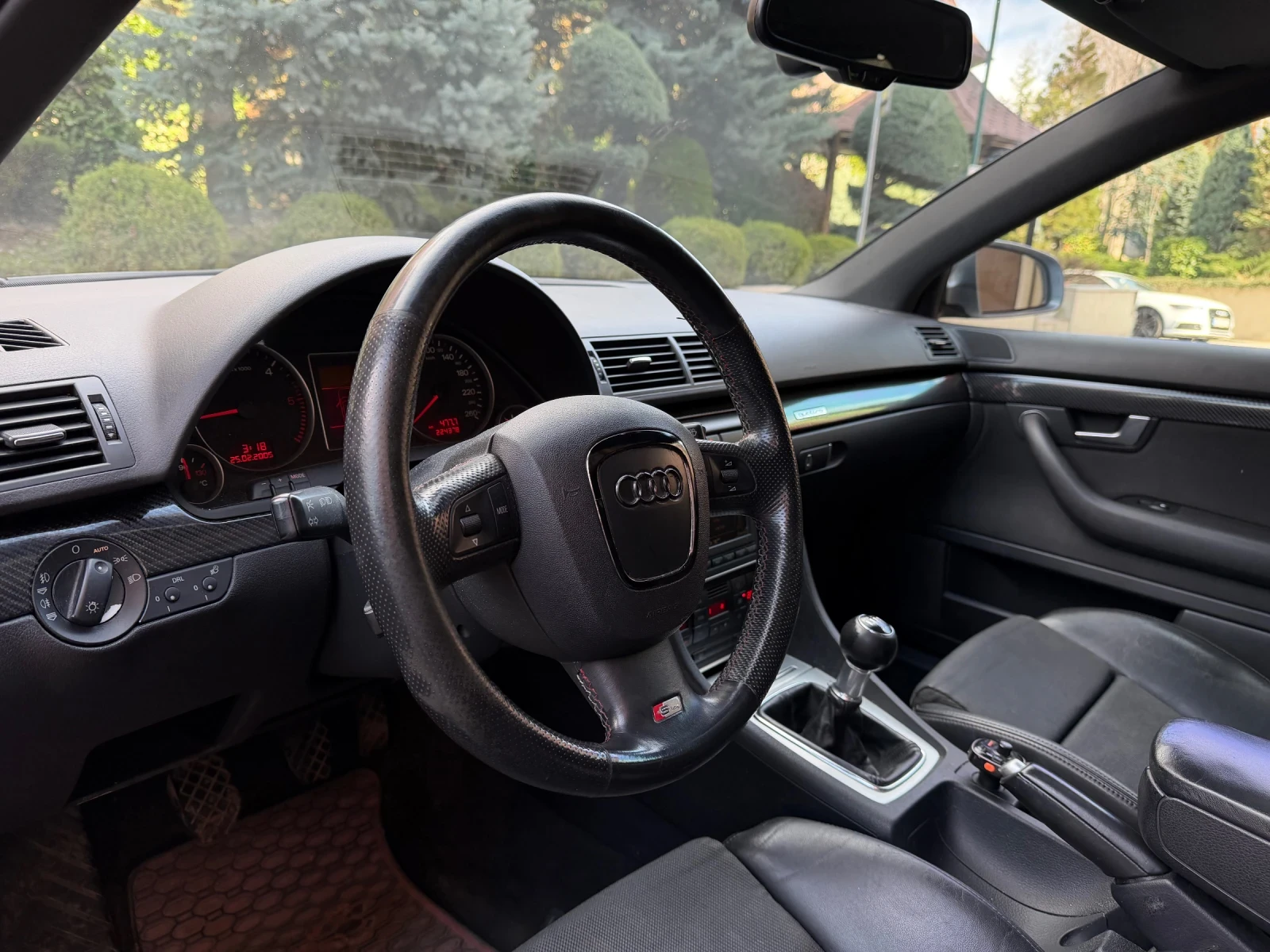 Audi A4, снимка 8 - Автомобили и джипове - 55349526