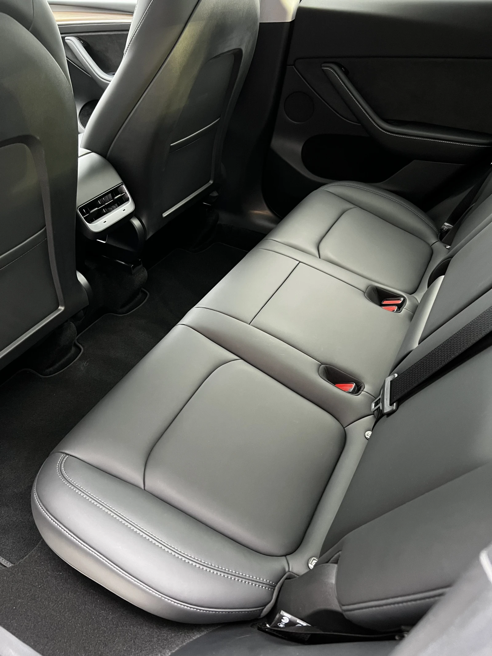 Tesla Model Y Long Range Dual AWD, снимка 13 - Автомобили и джипове - 55397172