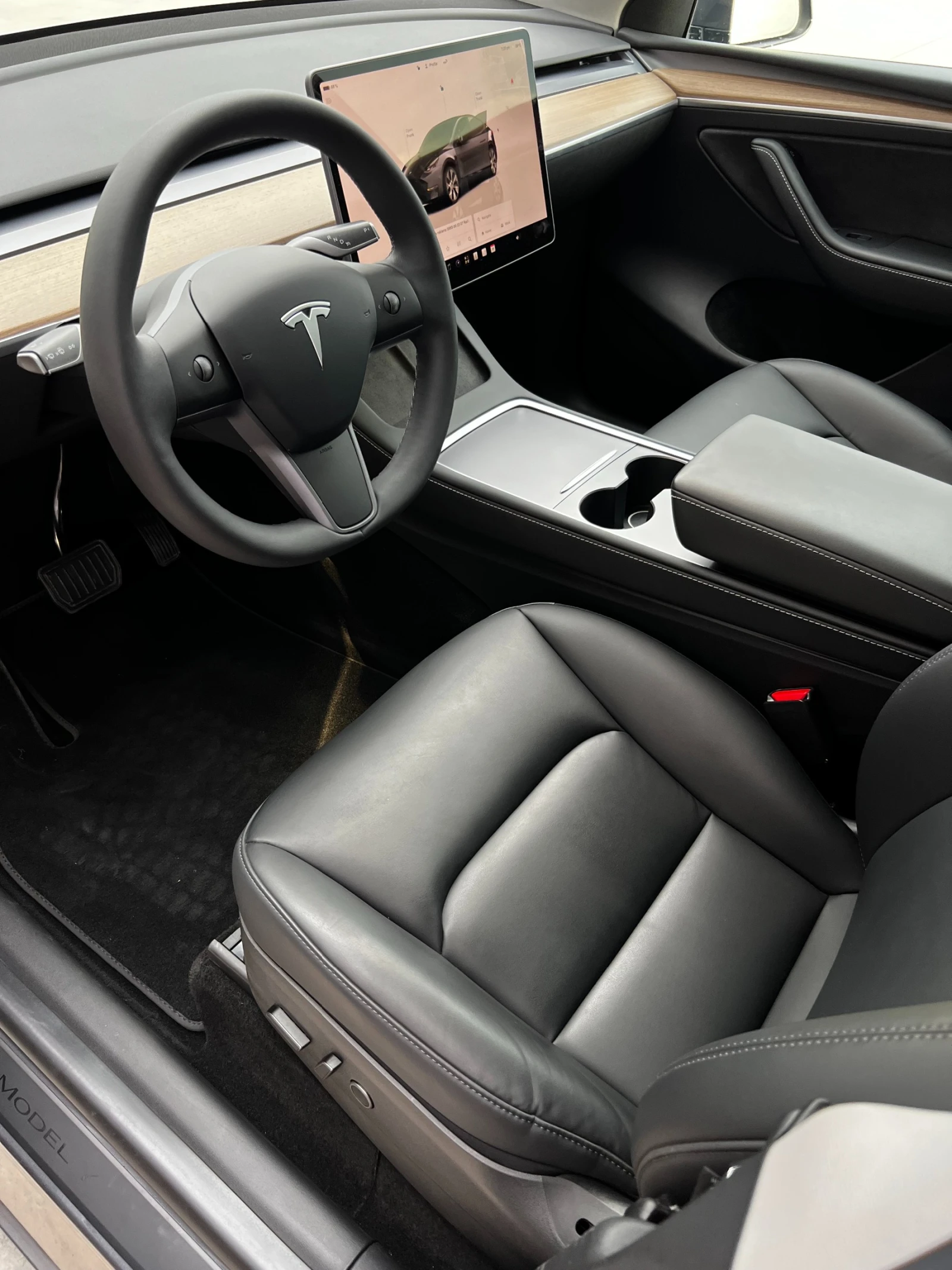 Tesla Model Y Long Range Dual AWD, снимка 10 - Автомобили и джипове - 55397172