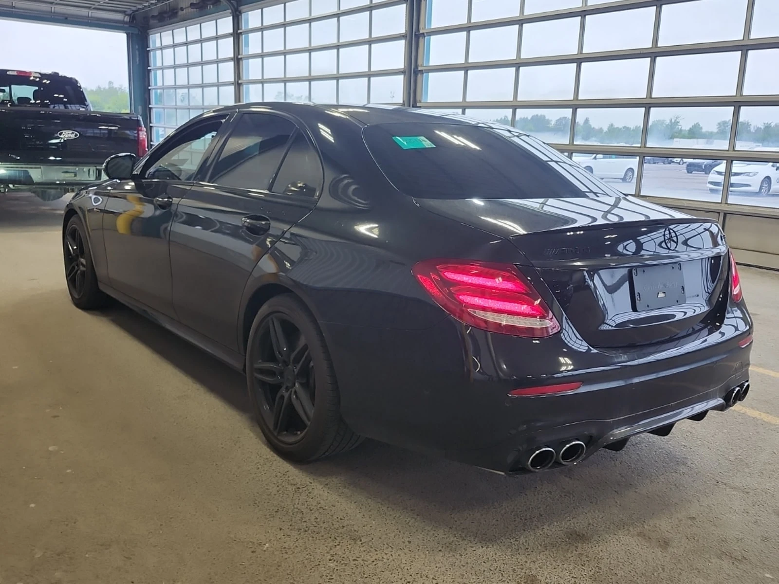 Mercedes-Benz E 53 AMG * CARFAX * 2 КЛЮЧА * ОБДУХВАНЕ * ПАНОРАМА, снимка 4 - Автомобили и джипове - 55806924