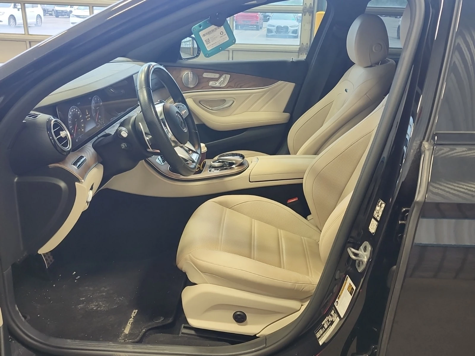 Mercedes-Benz E 53 AMG * CARFAX * 2 КЛЮЧА * ОБДУХВАНЕ * ПАНОРАМА, снимка 7 - Автомобили и джипове - 55806924