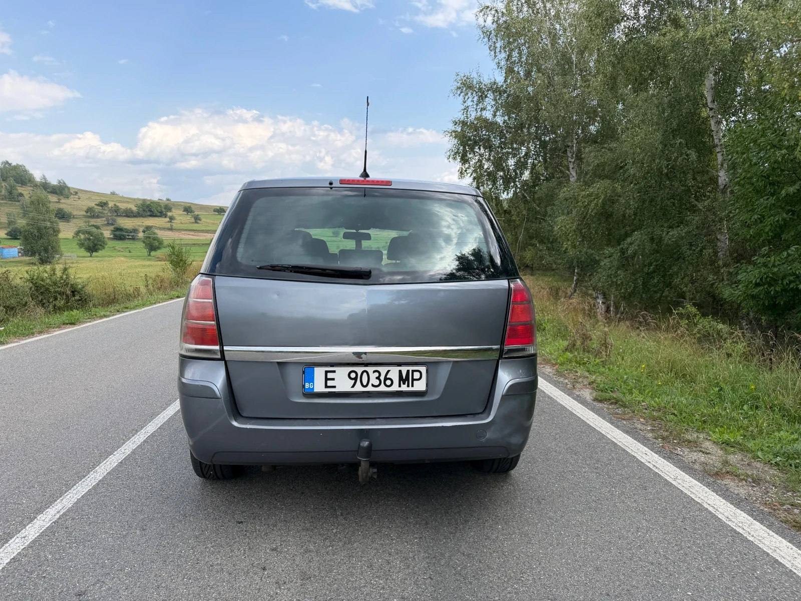 Opel Zafira Автомат 7 местна, снимка 4 - Автомобили и джипове - 55934389