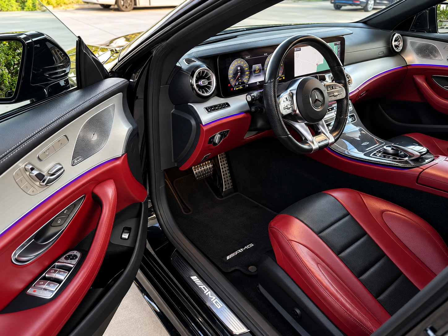 Mercedes-Benz CLS 350 d AMG Line| MULTIBEAM LED| DISTRONIC| 360 | HEAD-U, снимка 10 - Автомобили и джипове - 56080407