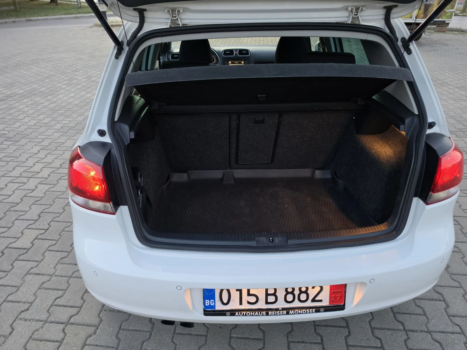 VW Golf R-LINE NAVI ., снимка 14 - Автомобили и джипове - 56135437