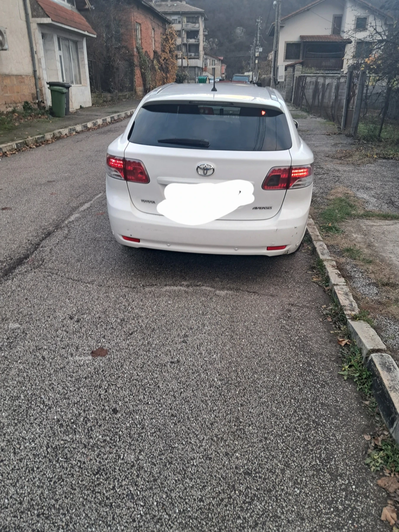 Toyota Avensis 2.2 дизел 150к.с, снимка 5 - Автомобили и джипове - 56191384