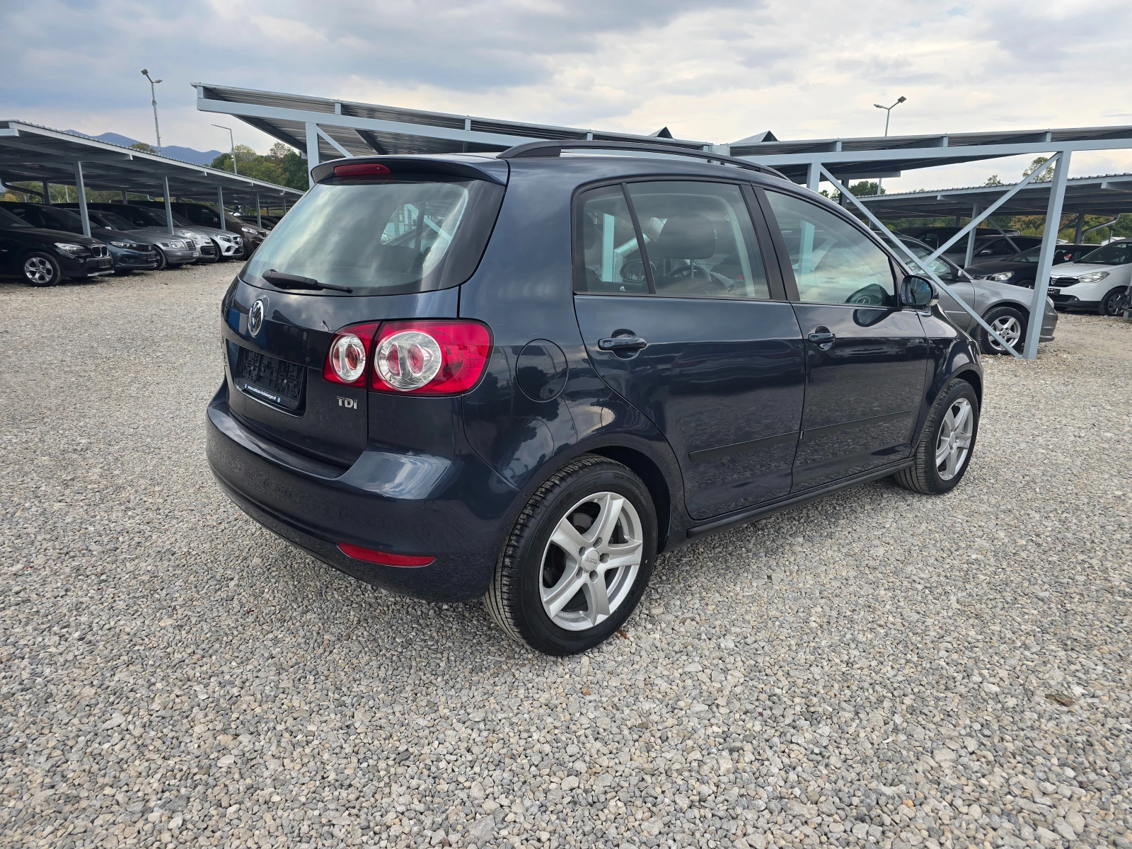VW Golf Plus 1.6TDI  90кс ! ! РЕАЛНИ КИЛОМЕТРИ, снимка 5 - Автомобили и джипове - 56220610