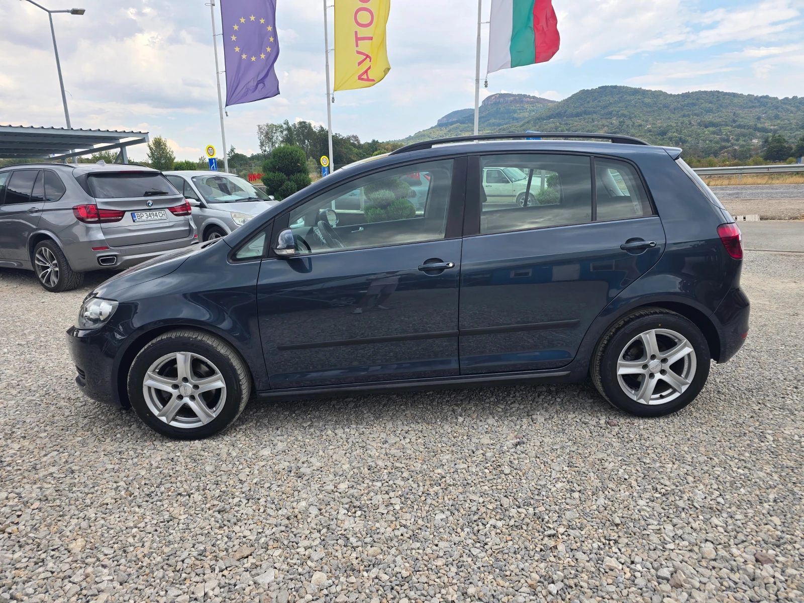 VW Golf Plus 1.6TDI  90кс ! ! РЕАЛНИ КИЛОМЕТРИ, снимка 2 - Автомобили и джипове - 56220610