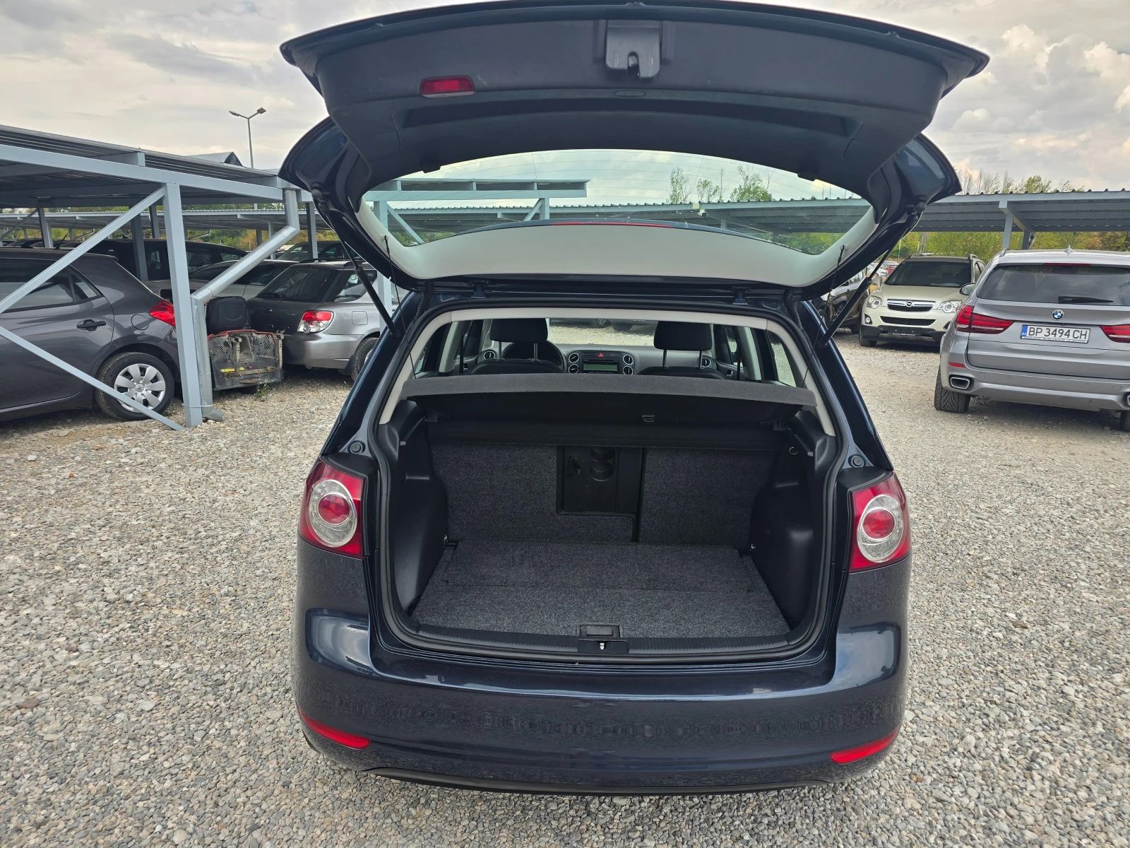 VW Golf Plus 1.6TDI  90кс ! ! РЕАЛНИ КИЛОМЕТРИ, снимка 15 - Автомобили и джипове - 56220610