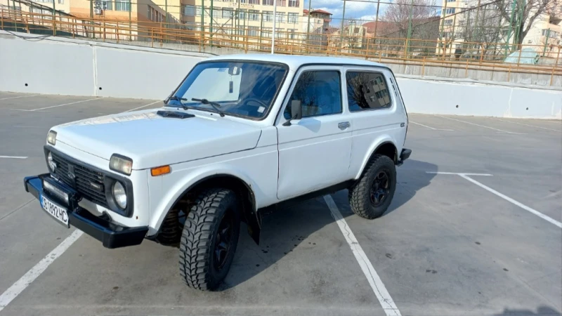 Lada Niva 2121, снимка 4 - Автомобили и джипове - 47960132