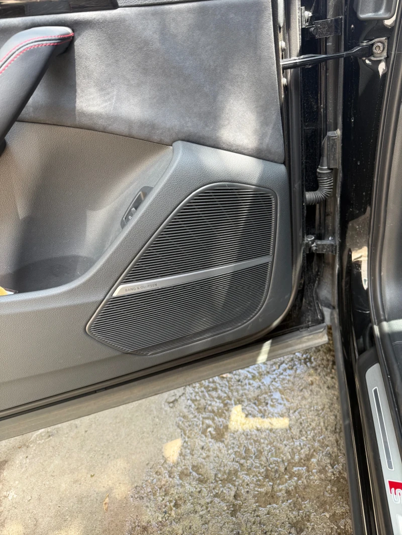 Audi SQ7 Facelift, снимка 12 - Автомобили и джипове - 51774043