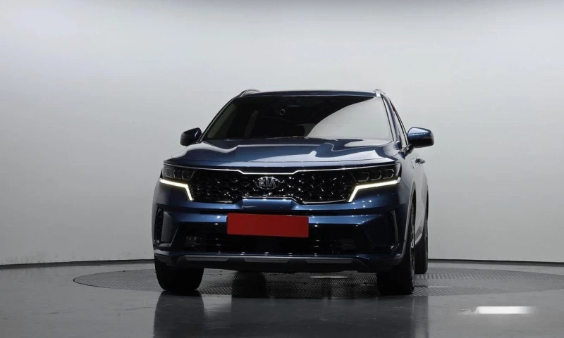 Kia Sorento Diesel 2.2 2WD * НАЙ-ДОБРА ЦЕНА В БЪЛГАРИЯ* , снимка 3 - Автомобили и джипове - 51966105