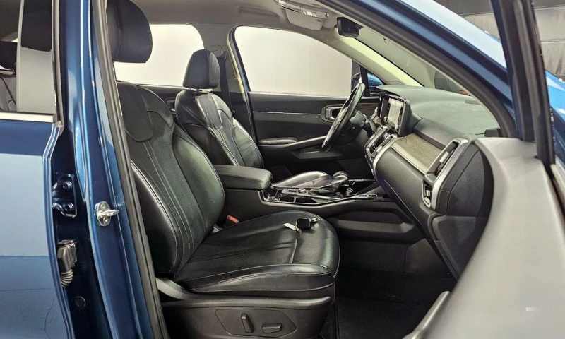 Kia Sorento Diesel 2.2 2WD * НАЙ-ДОБРА ЦЕНА В БЪЛГАРИЯ* , снимка 11 - Автомобили и джипове - 51966105