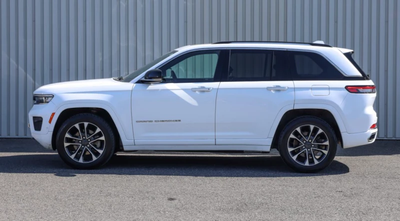 Jeep Grand cherokee OVERLAND* V8* HEATED&COOLED* PANSUNROOF, снимка 3 - Автомобили и джипове - 53442275