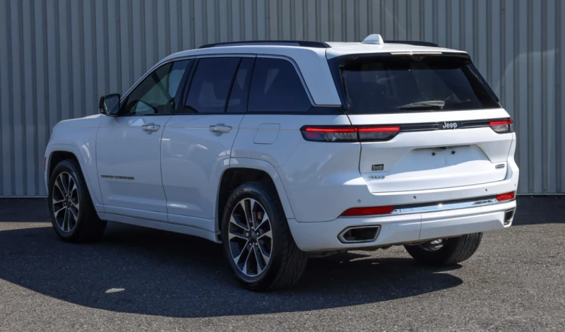 Jeep Grand cherokee OVERLAND* V8* HEATED&COOLED* PANSUNROOF, снимка 4 - Автомобили и джипове - 53442275