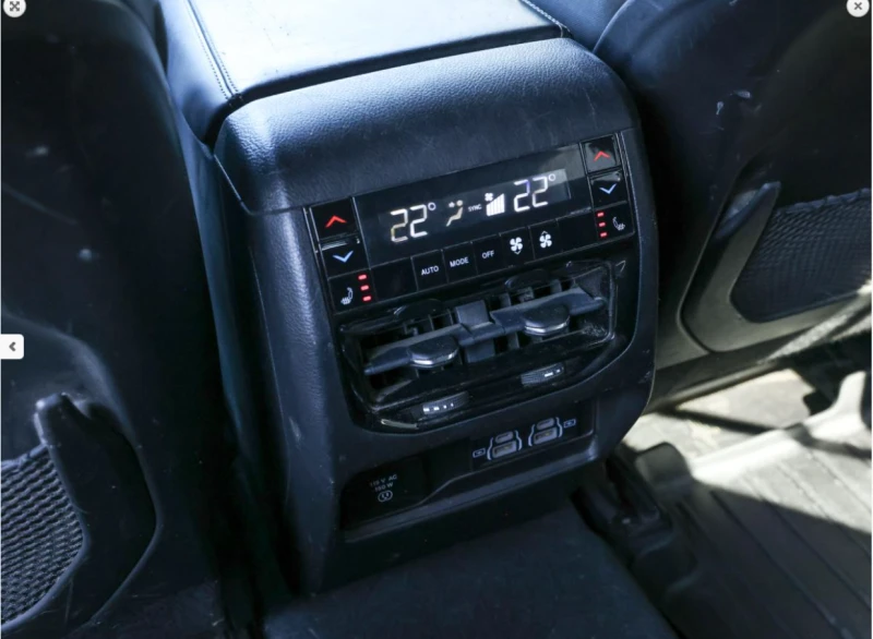 Jeep Grand cherokee OVERLAND* V8* HEATED&COOLED* PANSUNROOF, снимка 11 - Автомобили и джипове - 53442275