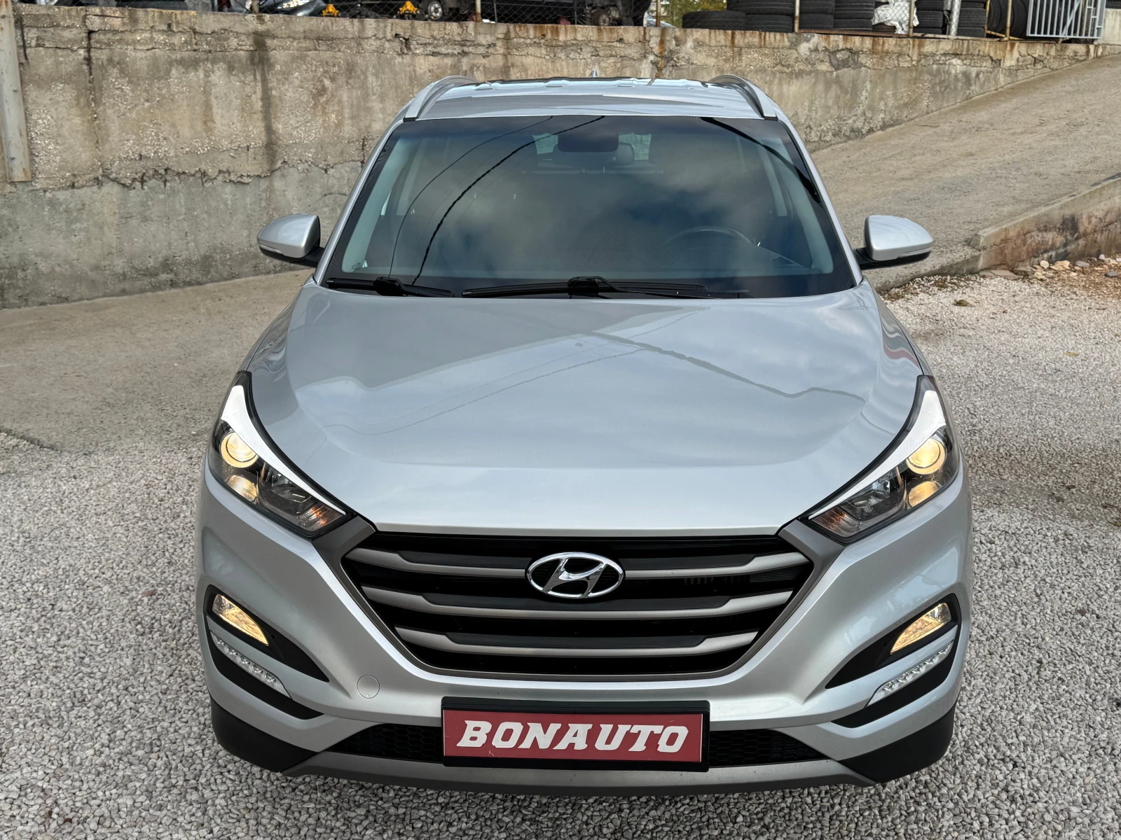 Hyundai Tucson КАТО НОВ - изображение 2