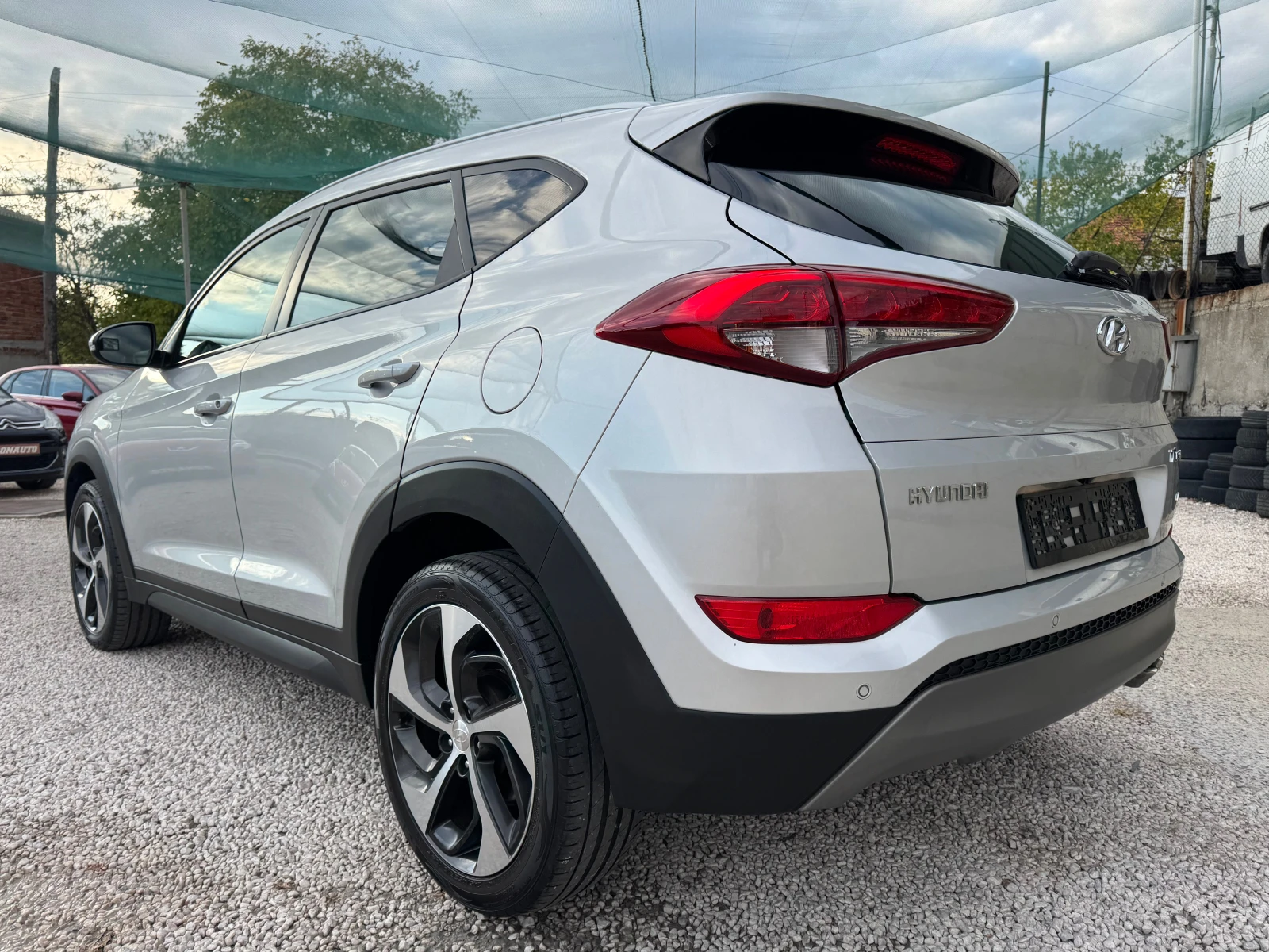 Hyundai Tucson КАТО НОВ - изображение 5
