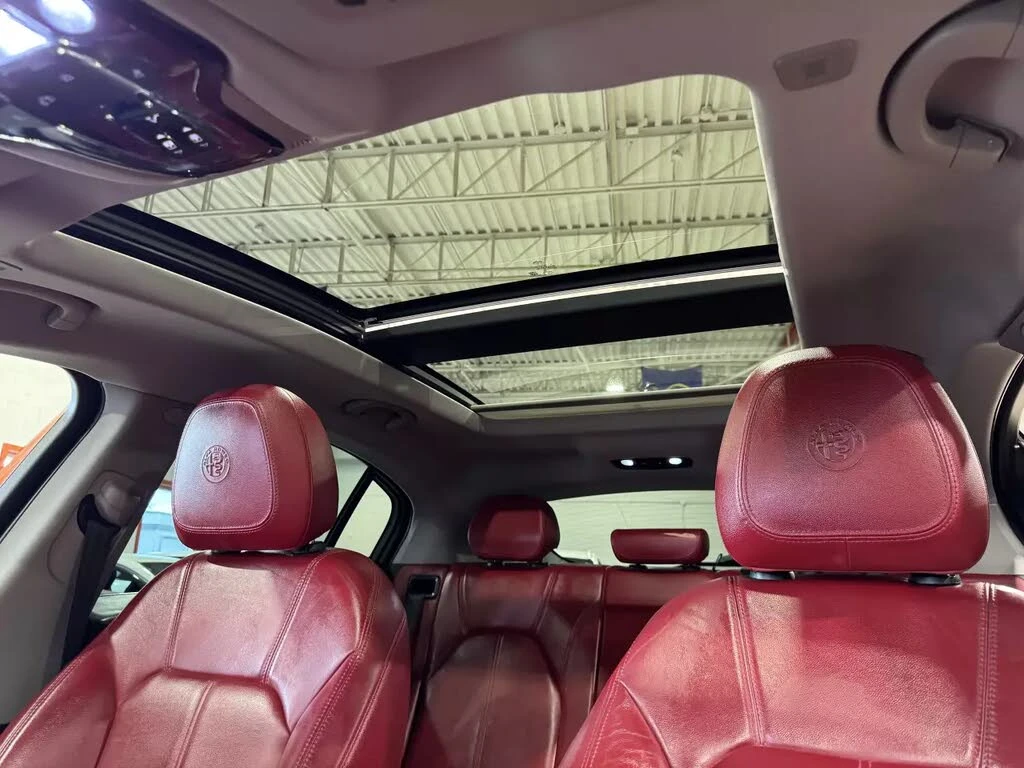 Alfa Romeo Stelvio * 4 * * *  | Mobile.bg   12