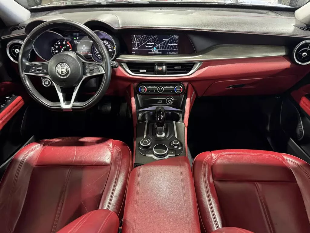 Alfa Romeo Stelvio * 4 * * *  | Mobile.bg   6