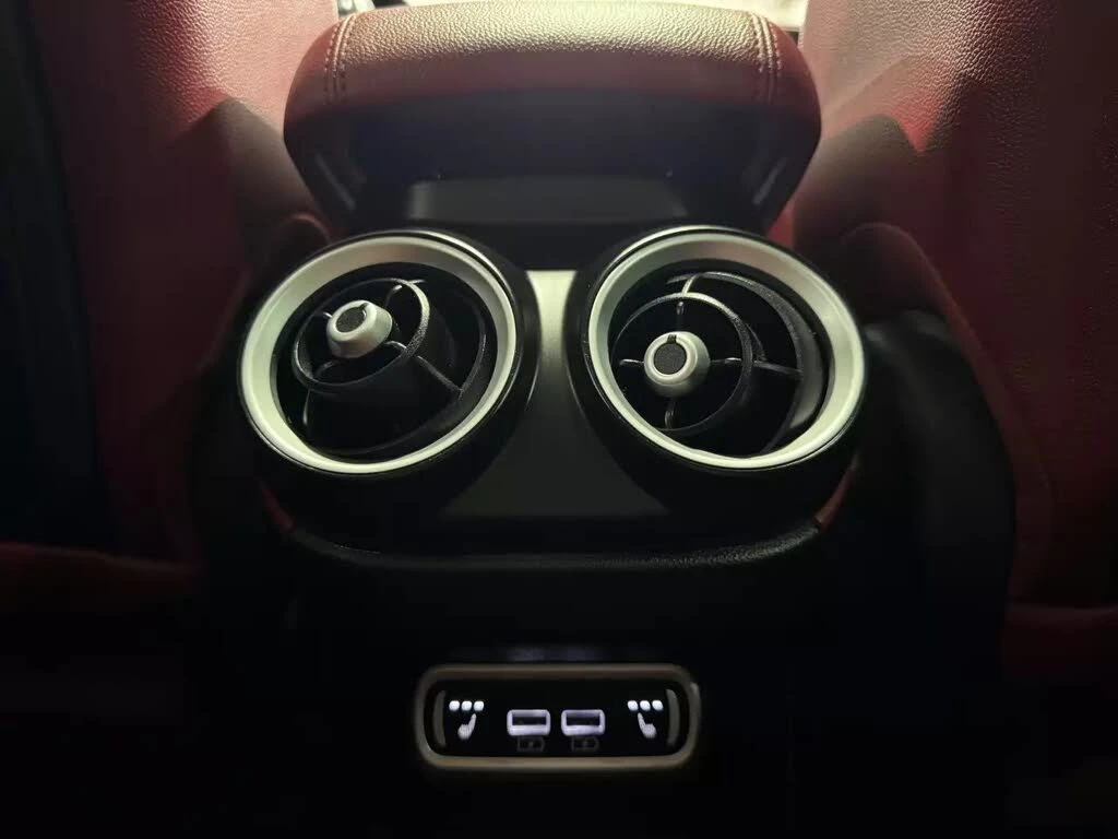 Alfa Romeo Stelvio * 4 * * *  | Mobile.bg   9