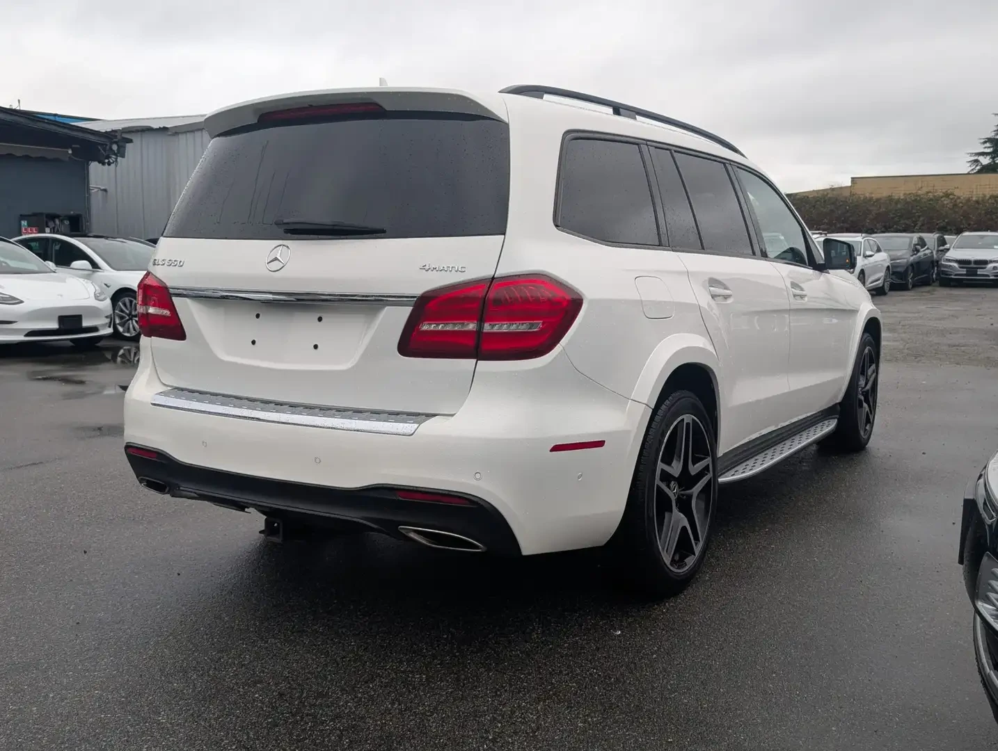 Mercedes-Benz GLS 500 550/ 4MATIC AMG LINE/360CAM/PANORAMA/SHADOW LINE/, снимка 4 - Автомобили и джипове - 55152489