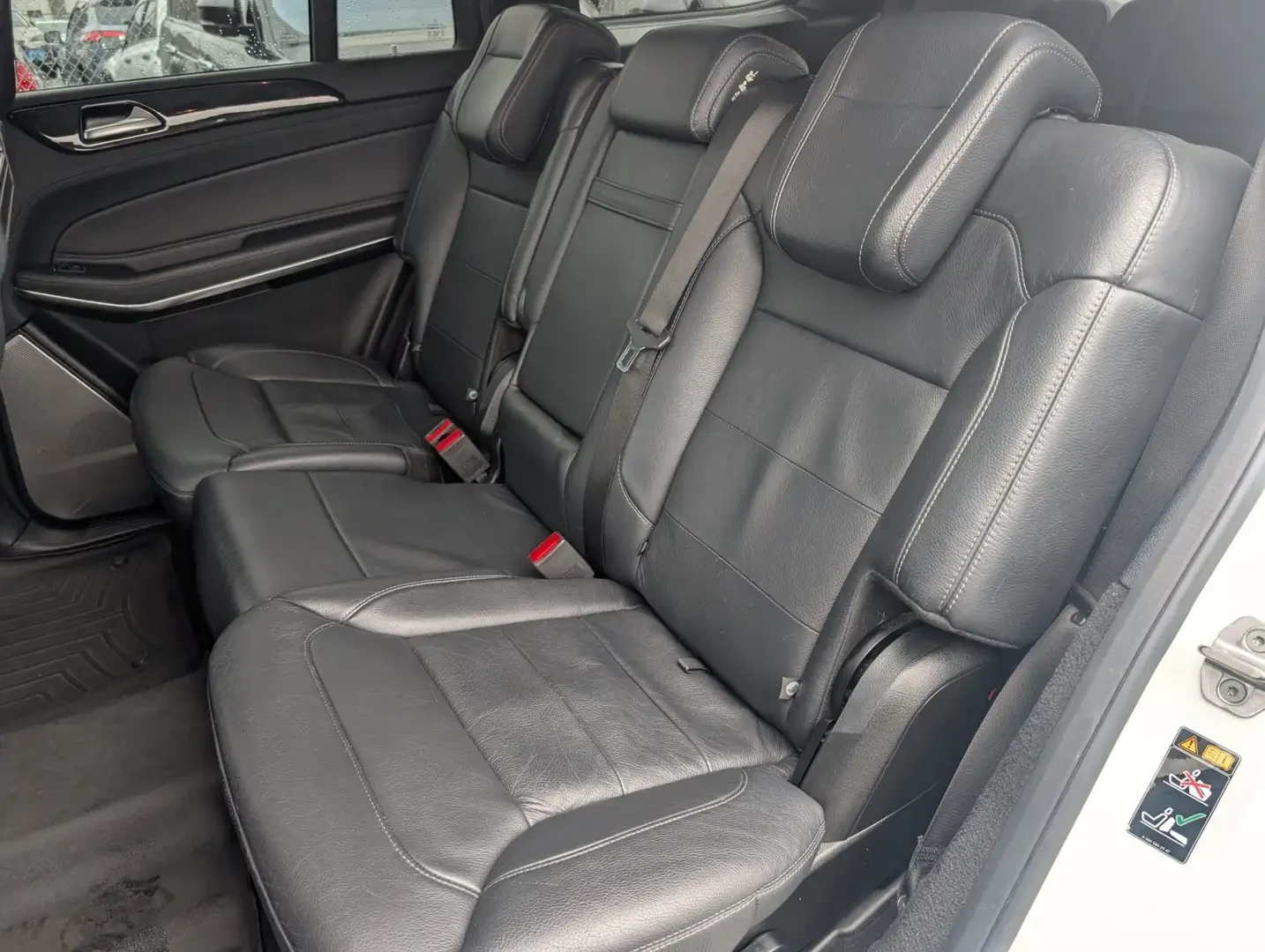 Mercedes-Benz GLS 500 550/ 4MATIC AMG LINE/360CAM/PANORAMA/SHADOW LINE/, снимка 15 - Автомобили и джипове - 55152489